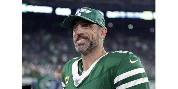 Aaron Rodgers no ha sentido realmente los aplausos de los fanáticos durante mucho tiempo